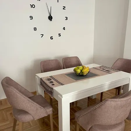 City Apartmani Nis Apartment