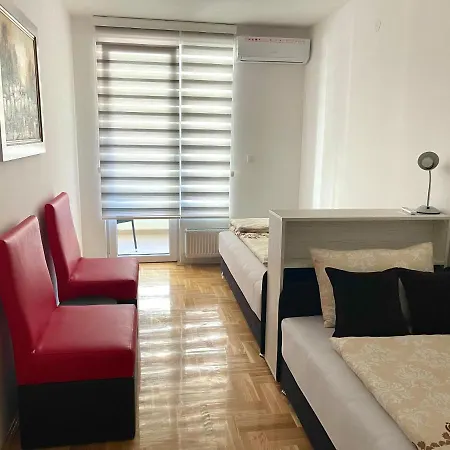 City Apartmani Nis Apartman *